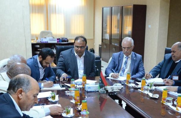 إحالة مرتبات شهري يناير وفبراير إلى مصرف ليبيا المركزي