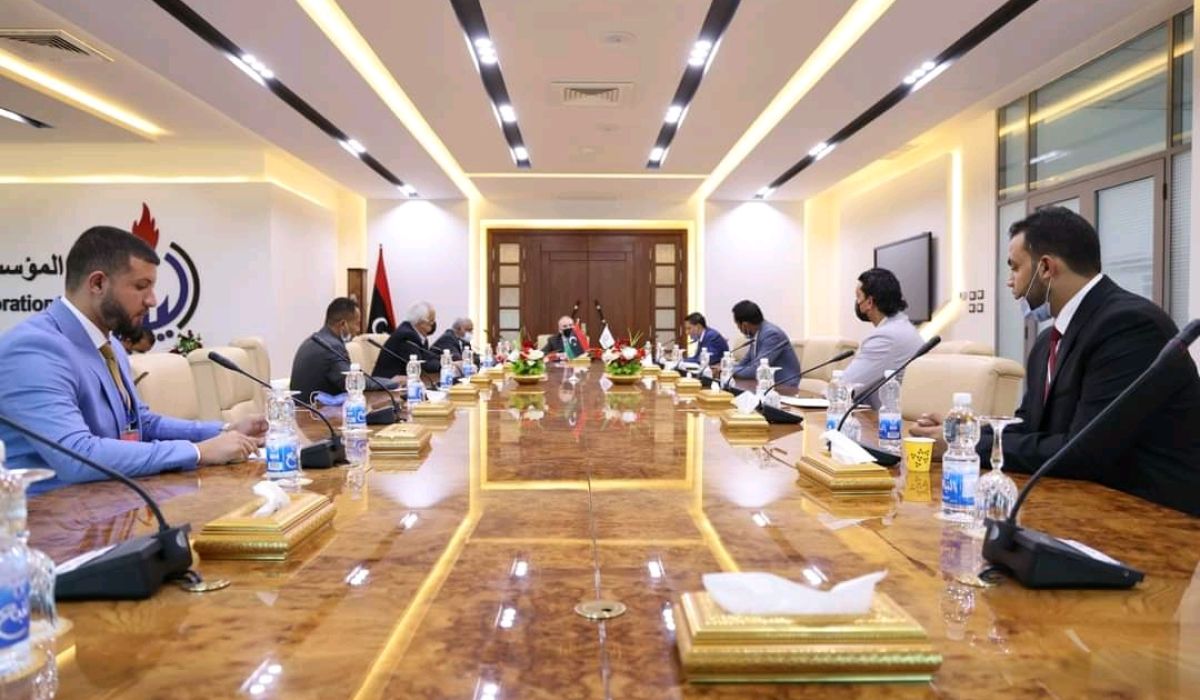 صنع الله يجتمع مع شرائح المجتمع المدني بمدينة زلة