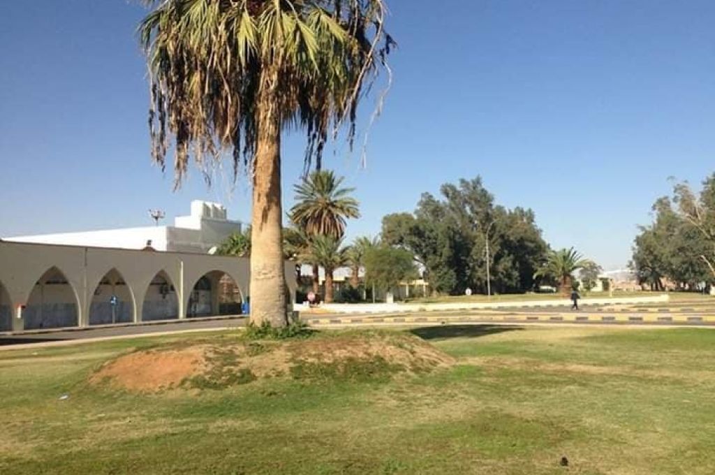 قاسم المانع: السيولة والوقود وباقي الخدمات متوقفة عن غدامس والدولة تعاملنا كمواطنين من الدرجة الثانية