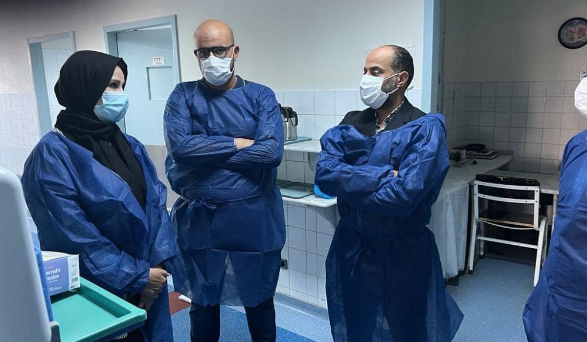 خلال زيارته لمستشفى الهضبة الخضراء العام.."الدرسي" يؤكد إهتمام الوزارة بتوفير احتياجات المؤسسات الصحية وفقاً للمتاح