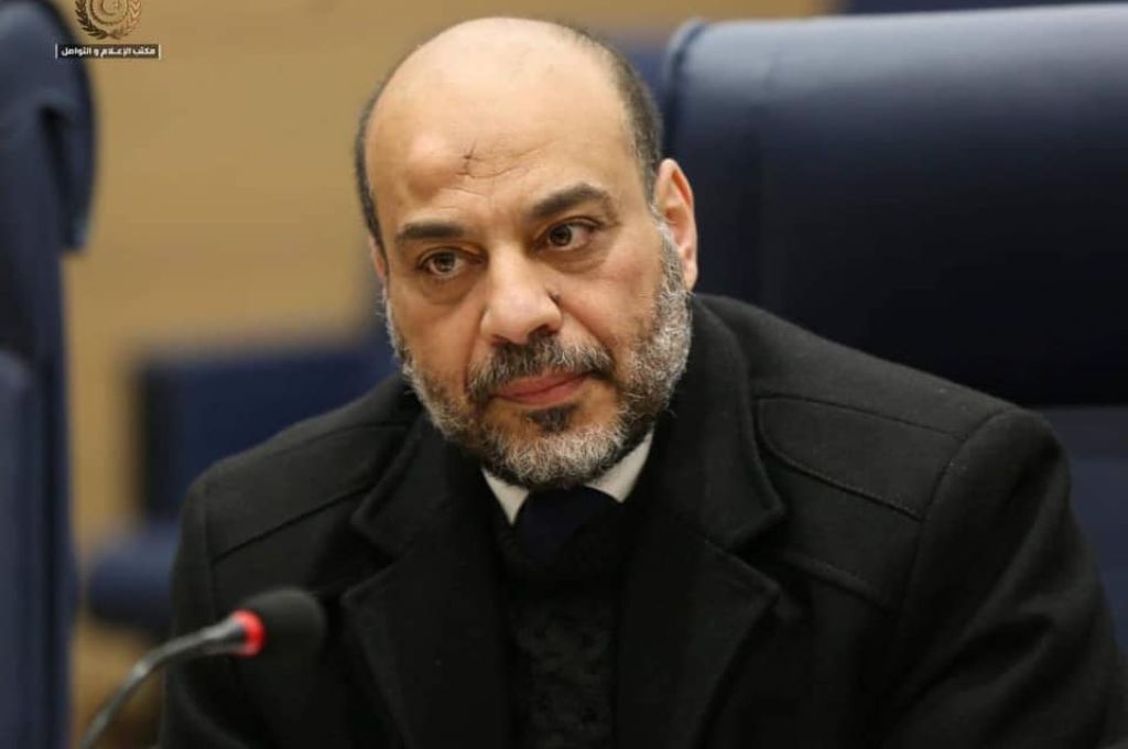 هبوط أسعار النفط في الأسواق العالمية إلى حدود 65 دولارا للبرميل