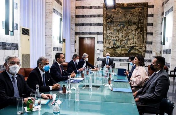 العامة للكهرباء تعلن عن تجديد واستبدال قواطع الدائرة جهد 220 ك.ف بمحطة تحويل ترهونة