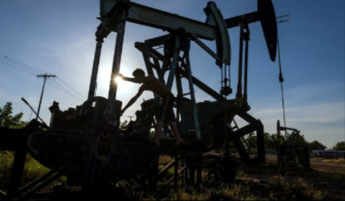 بلومبيرغ: انهيار البنية التحتية للنفط في ليبيا لن يُمكنها من زيادة الإنتاج بشكل كبير في معظم المنشآت النفطية