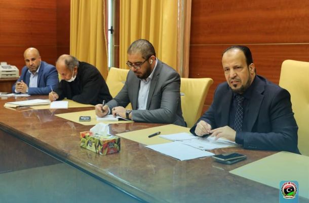 صنع الله يخاطب المسلاتي بإيقاف مخاطبة الشركات النفطية بخصوص الرقابة المسبقة على عقودها