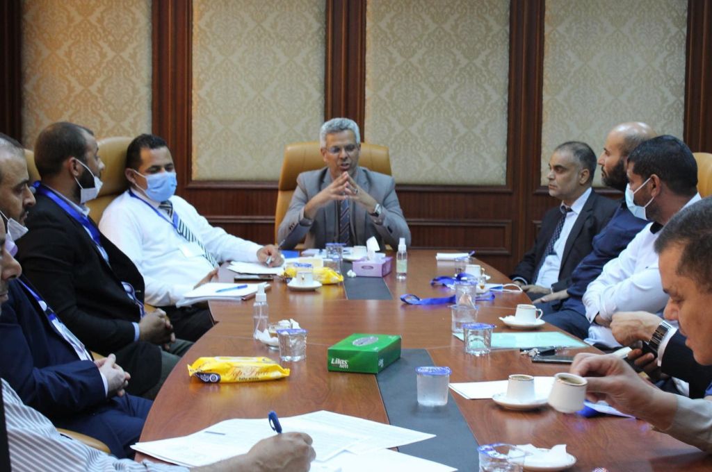 الدولار يتجاوز حاجز الستة دينارات والربع لأول مرة منذ ثلاثة أشهر