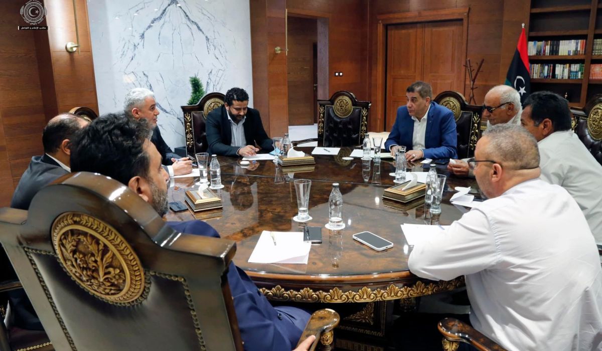 "القطراني" يبحث العراقيل والمختنقات التي تعاني منها بلدية طبرق