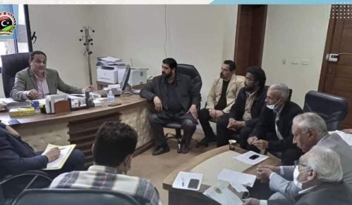 إدارتي الطوارئ الصحية والشؤون الطبية تبحثان تنفيذ قرار مجلس الوزراء بشأن تنظيم مراكز العزل والفلترة