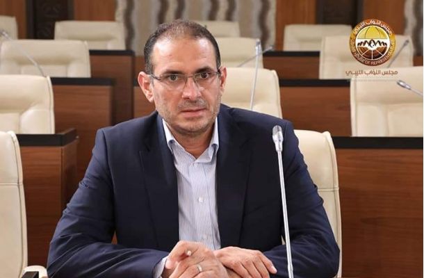 الحكومة المؤقتة تبحث آليات الاستفادة من الأراضي الزراعية والمستصلحة