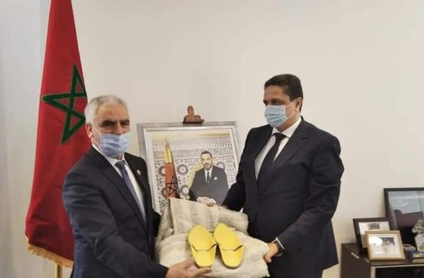 الأمين يبحث مع بلدي مصراتة توفير فرص العمل بالسوق