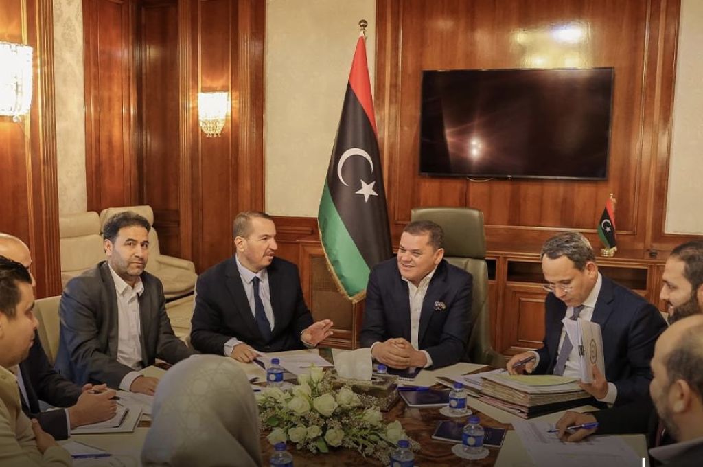 رئيس ديوان المحاسبة يبحث الإجراءات التعاقدية لمشروعات التنمية