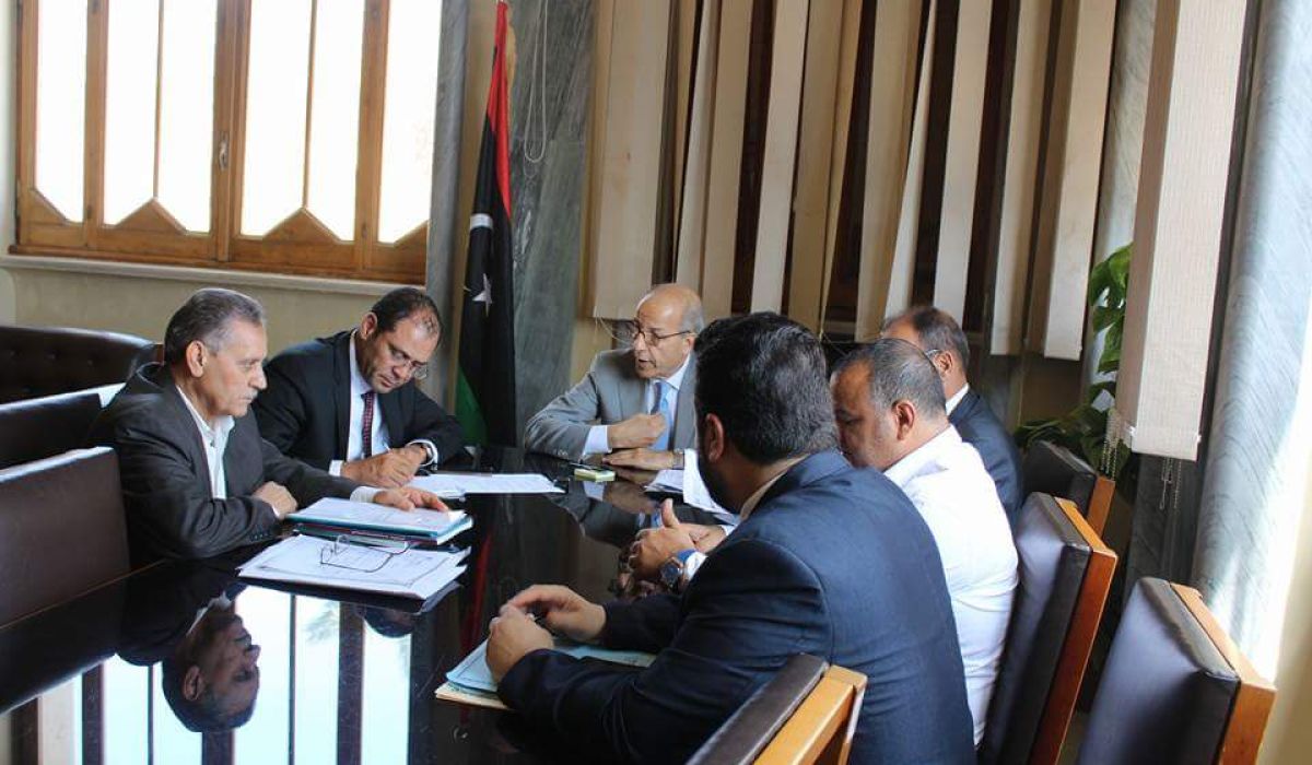 وزير التعليم يجتمع مع الصديق الكبير محافظ مصرف ليبيا المركزي