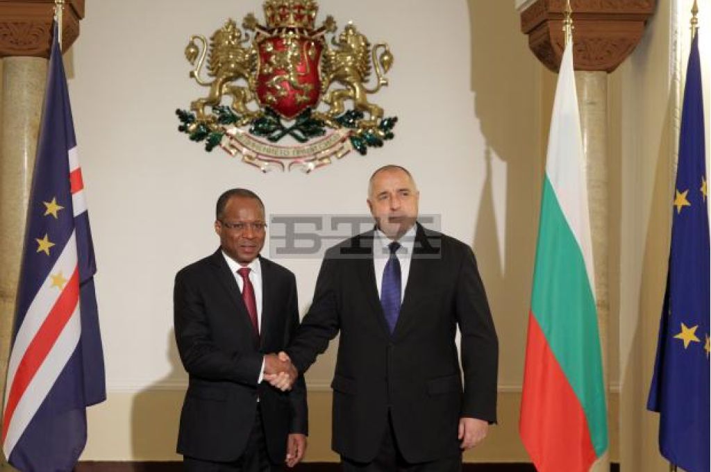 محكمة استئناف طرابلس تلغي قرار ديوان المحاسبة بإيقاف موظفيْ المصرف المركزي