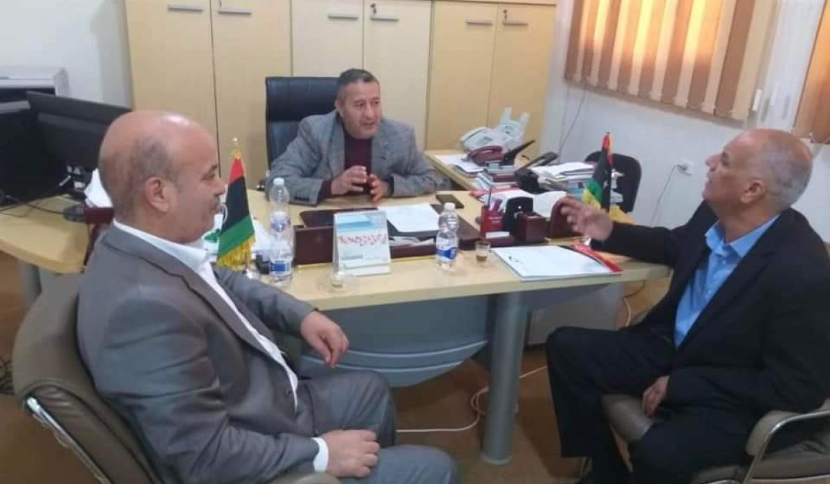 الرقابة الإدارية زوارة تناقش ملف التعويضات داخل البلدية والعراقيل التي تعوق عملية الصرف