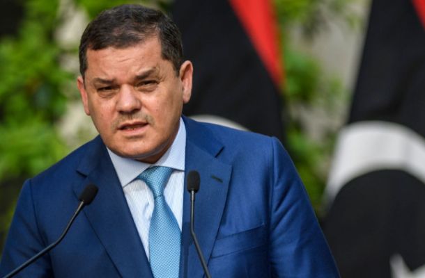 أفريكا إنتلجنيس: شبح العقوبات يخيم على صدام حفتر في لندن