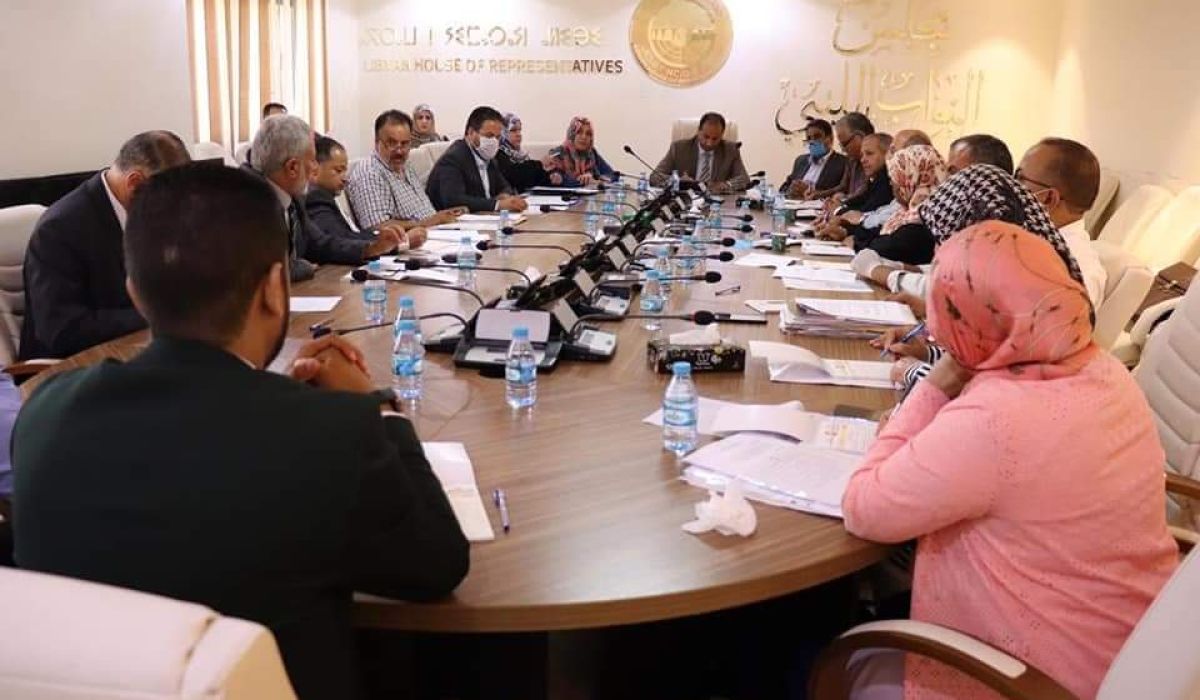 العمل والتأهيل بالوفاق تقدم توصيات للجنة المكلفة بإعداد قانون نظام المرتبات