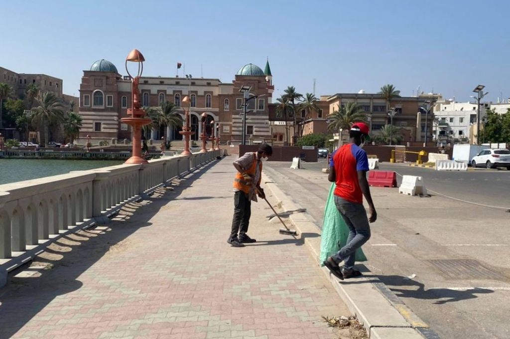 "عصر": مطالب المتظاهرين هي اختصاص مركزي البيضاء ومؤسسة النفط وهما سلطتان لا يخضغان لوزارة الاقتصاد