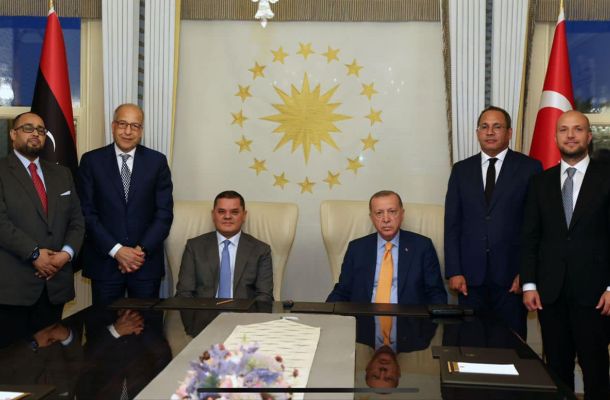 مراسم تسليم واستلام مجلس الإدارة بالشركة الليبية للحديد والصُلب