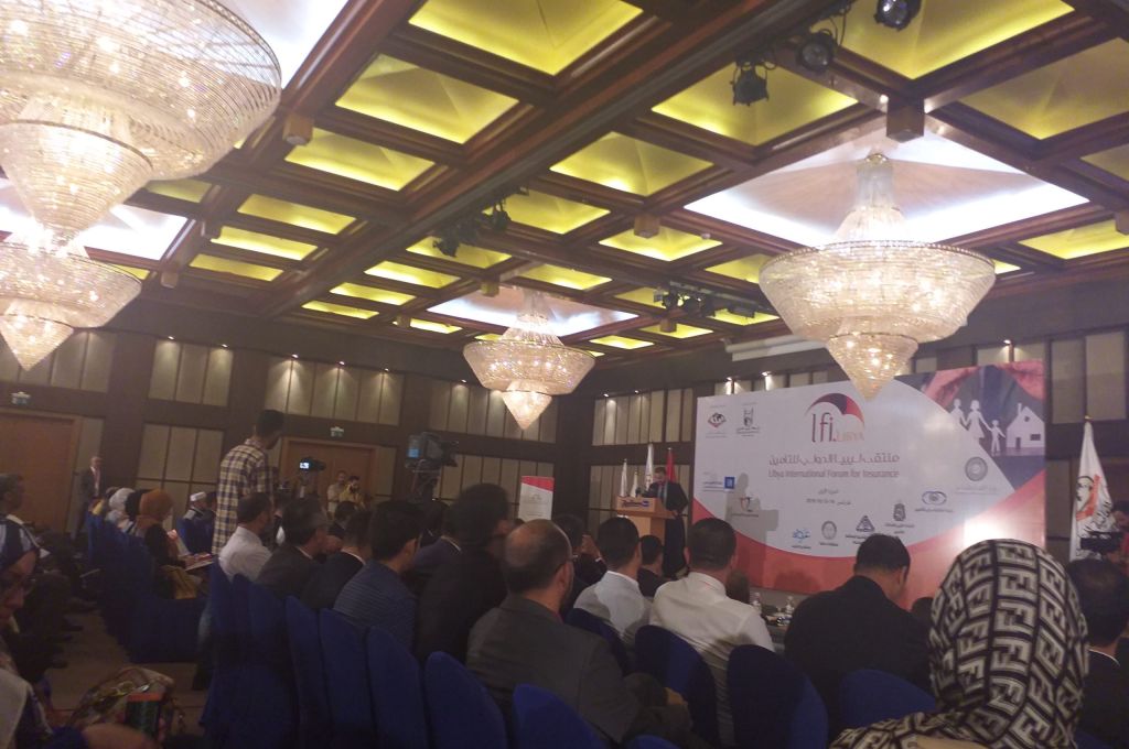 ميناء الخمس يستقبل خمس بواخر تجارية و371 حاوية بضائع