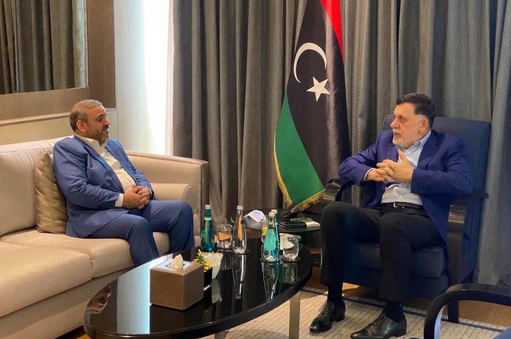 "مراجع غيث": نتساءل عن رفض عدة جهات اتفاق فتح النفط فهو خالٍ من السلطة ... وانهيار المصارف بالشرق سيجر البنوك الأخرى