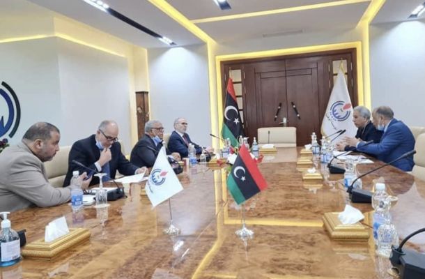 "العابد" يوقع مذكرة تفاهم مع العمل والتشغيل والرعاية الاجتماعية بالنيجر