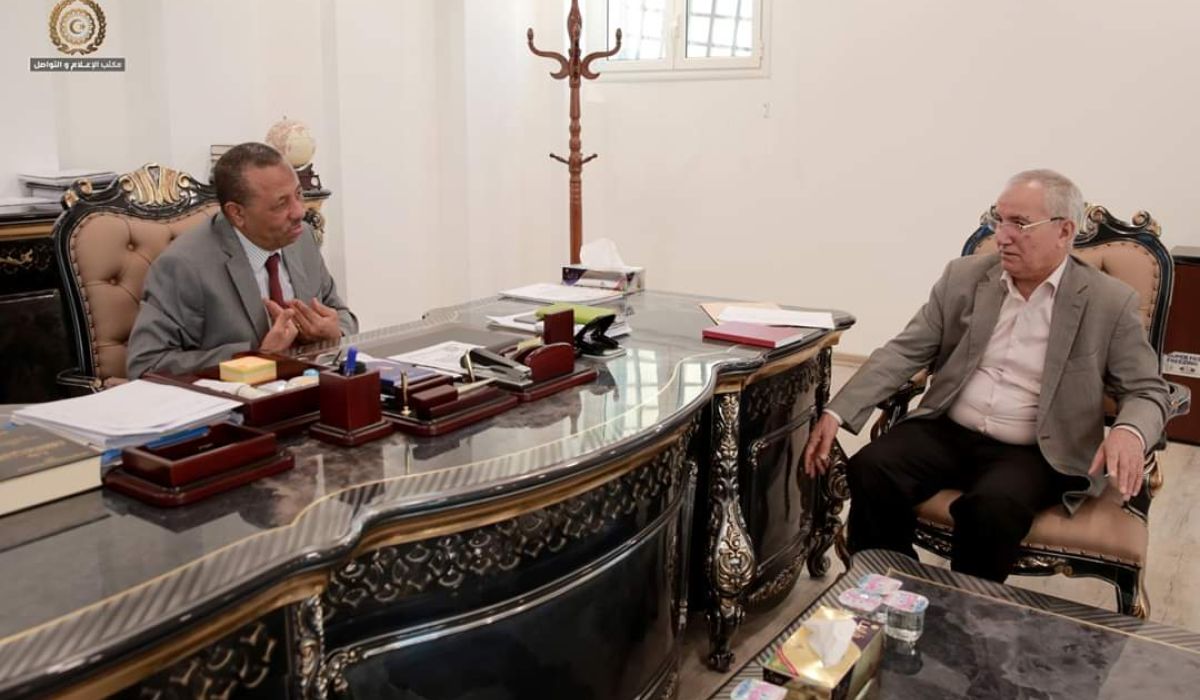 الثني يبحث مع وكيل وزارة المالية المكلف إيجاد مصادر تمويل للحكومة المؤقتة