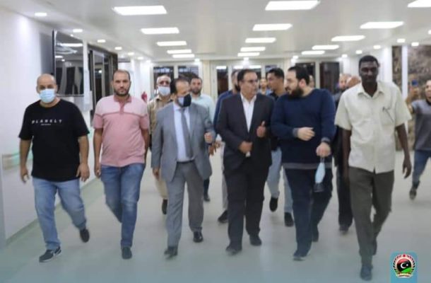 فريق مشروع السيولة بالمركزي ومصرف الجمهورية يشكرون الأجهزة الأمنية والدفاع المدني بترهونة لإنقاذ ركاب الطائرة التي تنقل السيولة