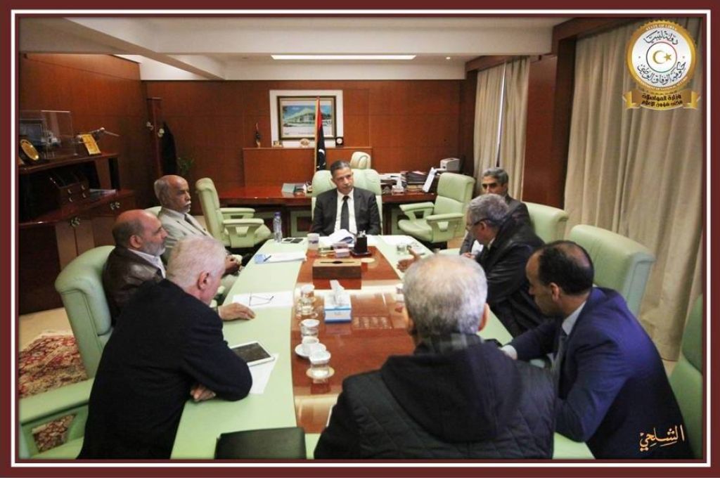 ديوان المحاسبة يكرم المتقاعدين ويخرّج دفعة أوائل الجامعات