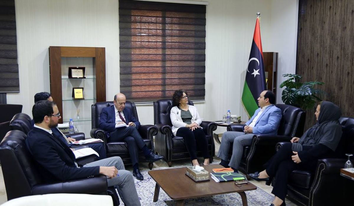 فتح المجال أمام الشركات الفرنسية لتنفيذ مشاريع الإعمار واستئناف المتوقفة في ليبيا