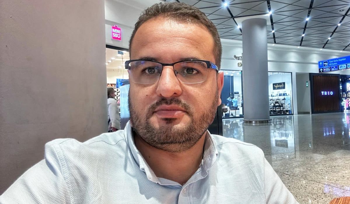 خاص.. "السنوسي": المركزي يستمر في رفض العديد من الاعتمادات لأسباب واهية مع مشاكل في منظومته.. وهذه أسباب ارتفاع الدولار
