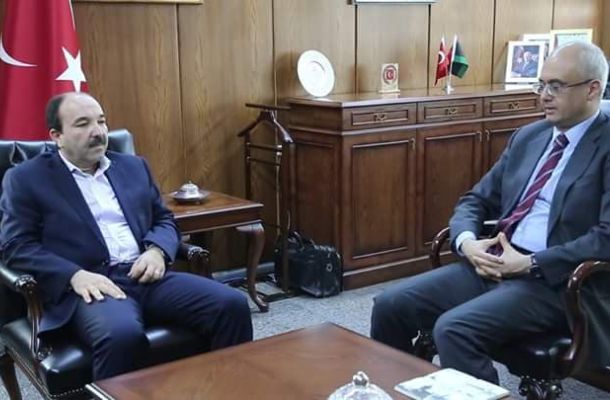 القطراني يؤكد تأييده لقرار القيادة العامة للجيش الليبي بتسليم الموانئ إلى المؤسسة الوطنية للنفط بالمؤقتة
