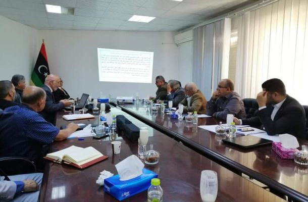 تعبئة نموذج إقرار الذمة المالية من قبل "تاجر" لغرض الإنتخاب