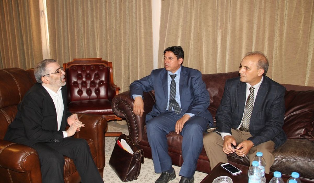 صنع الله يجتمع مع رئيس لجنة متابعة المؤسسة الوطنية للنفط بمجلس النواب