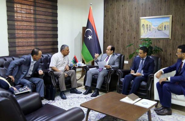 اقتصاد الوفاق يطالب مراقبي الخدمات الاقتصادية بمتابعة توزيع الأضاحي وتحديد أسعارها