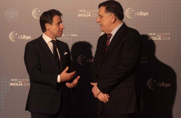 المؤقتة تقرر تعيين 25 ألف باحث عن العمل وتدرس إمكانية زيادة المرتبات للعاملين الوطنيين