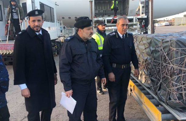 "بالفيديو" الرقابة الإدارية مياه البحر تسربت تحت كورنيش طرابلس