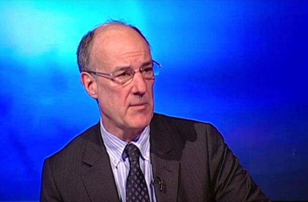 كاجمان يناقش سبل تذليل الصعوبات بمطار معيتيقه الدولي مع وزير المواصلات