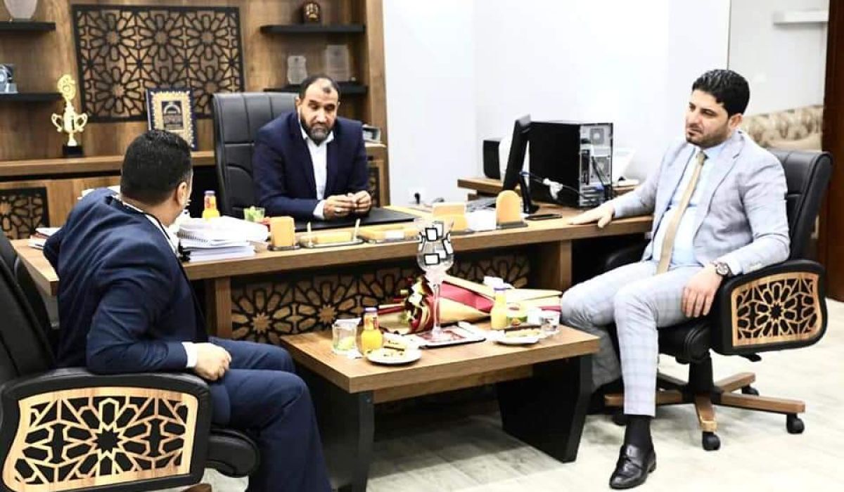 الرقابة على الأغذية والأدوية تبحث مع رئيس هيئة الرقابة الإدارية الأعمال الرقابية من خلال التفتيش والرقابة على الشحنات الغذائية والدوائية الموردة عبر المنافذ الرسمية