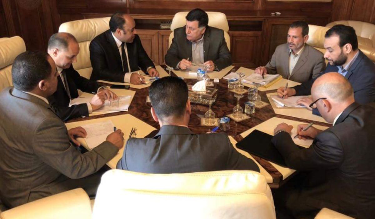 السراج يصدر تعليماته لتحسين أداء قطاع الصحة في ليبيا