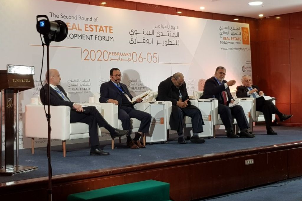 المستشار الأسبق بالمركزي يعلق على أسباب عدم صرف مرتبات المواطنين لشهر يناير