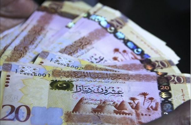 التجارة والتنمية يعلن عن موعد توزيع السيولة النقدية