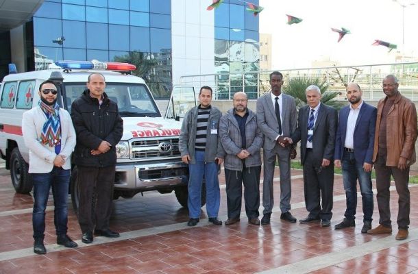 الثني يناقش مع وزير العمل قرار مجلس الوزراء (63) بشأن التعيينات