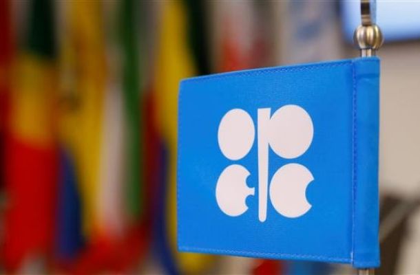 عراقيل إنشاء محطتي ركاب مطار طرابلس الدولي على طاولة اجتماعات وزير المواصلات