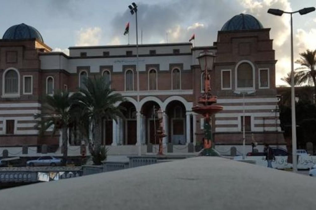 خاص.. فريق السيولة بالمركزي يفصح عن تسليم 15 مليون لفروع شمال أفريقيا بالجنوب