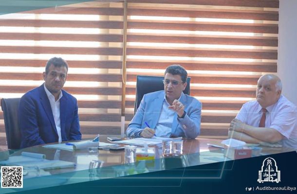 أبوجناح يتفقد مستشفى الهضبة الخضراء العام