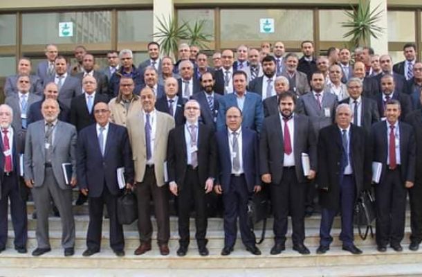 الخيالي يحمل الجهات الأمنية ببلدية الشاطئ مسؤولية خطف سائقي الشاحنات