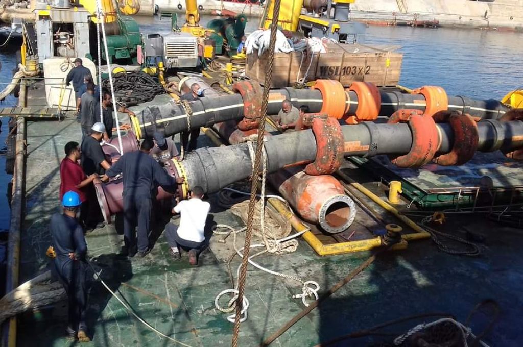 أبوبكر سعيد يتساءل: صادرات النفط وصلت نصف مليون برميل .. فلماذا يماطل "الكبير" في اتخاذ قرارات لرفع المعاناة عن المواطن