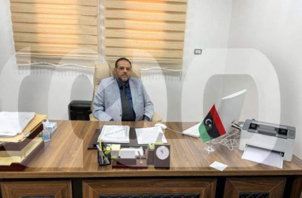 رئيس اللجنة العليا لتنفيذ مبادرة الإسكان الشبابي والأسر المحتاجة يجري اجتماعاً مع اللجنة الفنية ومصرف الادخار