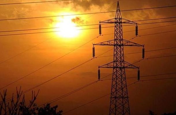 عميد بلدية سرت يطالب بإزالة الكتل الخرسانية والسواتر الترابية من أمام محطات الوقود بالمدينة