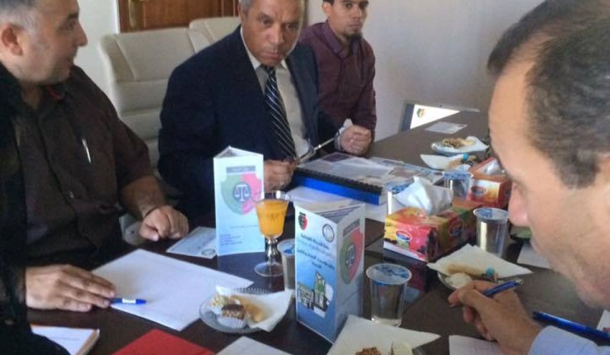 رئيس جهاز الشرطة القضائية يجتمع مع خبيرة العدالة الجنائية و ملف إعادة تفعيل سجن الجّديدة على طاولة الإجتماع