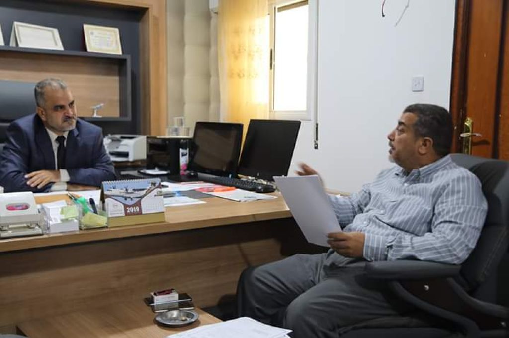 ميناء الخمس يستقبل خمس بواخر تجارية و371 حاوية بضائع